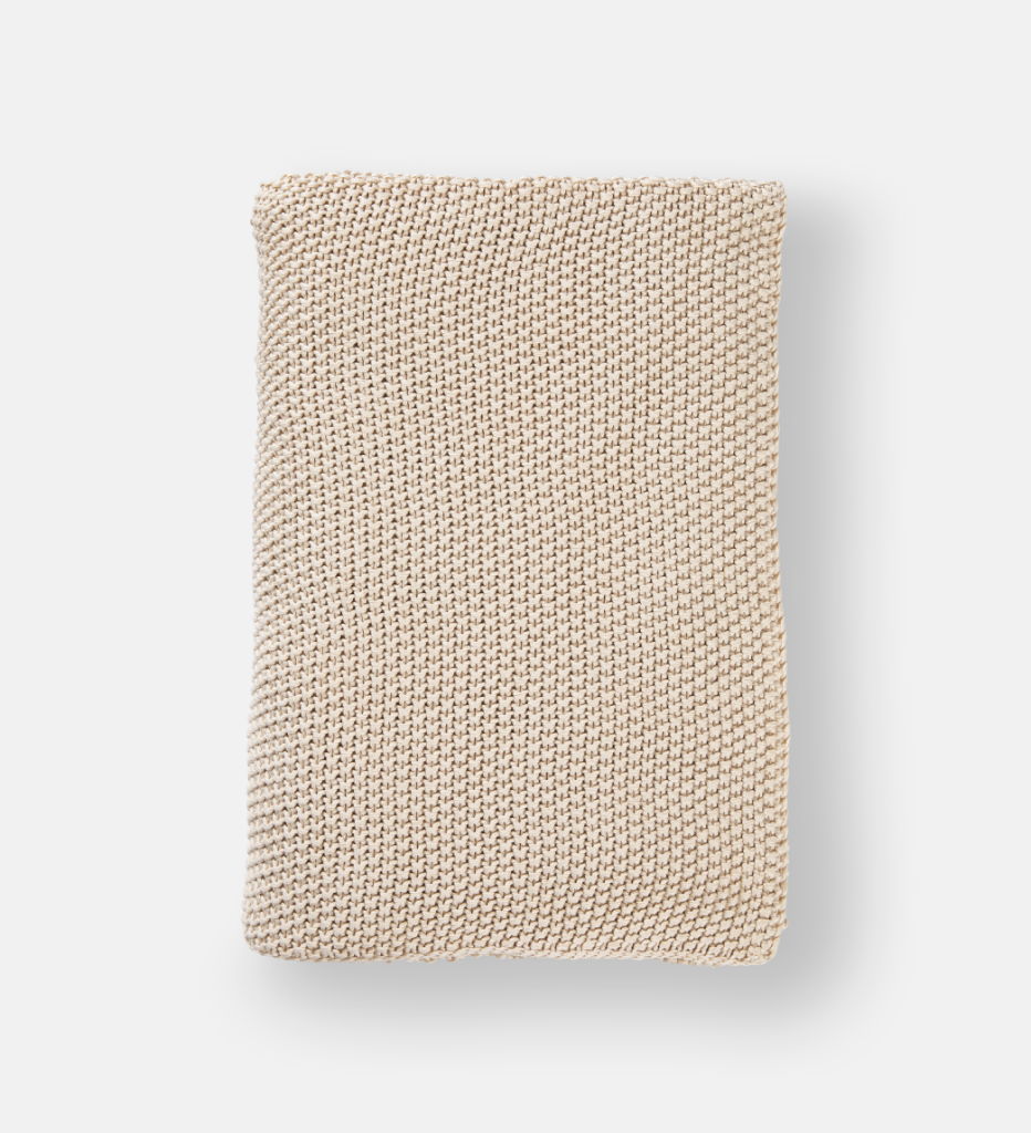 Aliyah throw