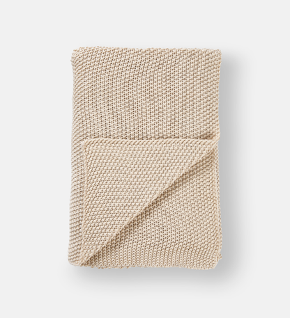 Aliyah throw