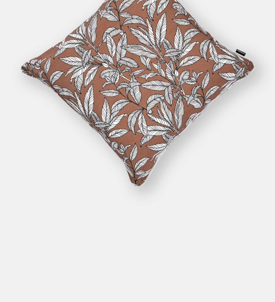 Catalina Floral Outdoor Scatter